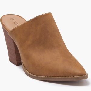 Women’s 9.5 slip on chunks backless booties-ABOUND